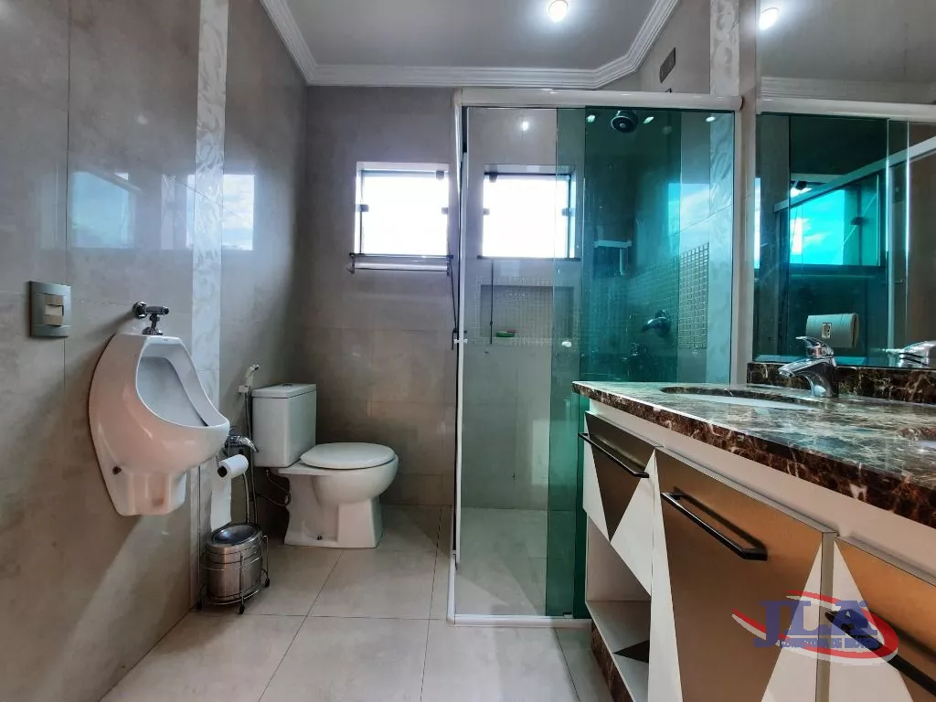 Sobrado com 3 dormitórios à venda, 295 m² por R$ 1.500.000,00 - Boa Vista - Curitiba/PR