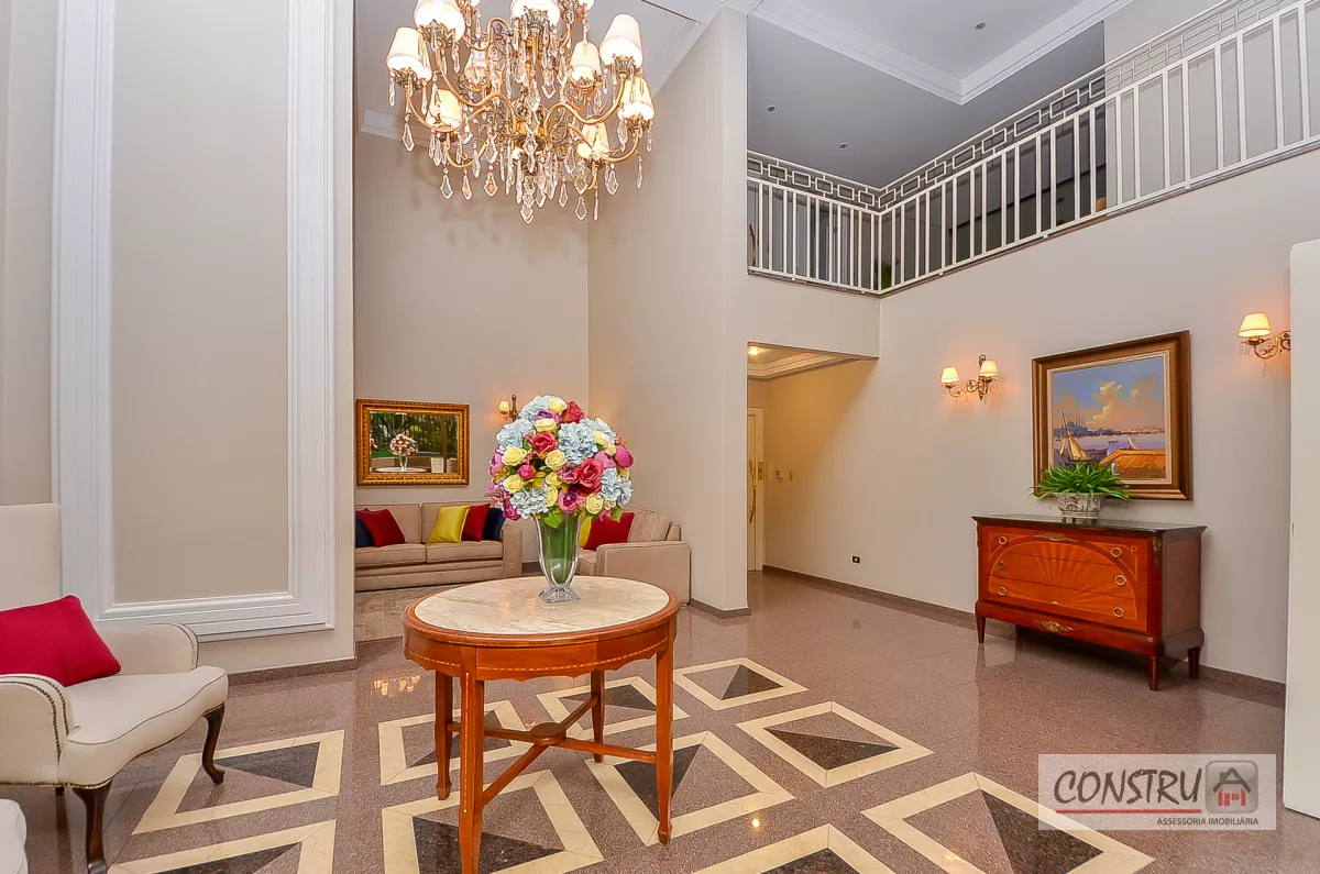 Apartamento no Batel de 346 m² com 4 quartos