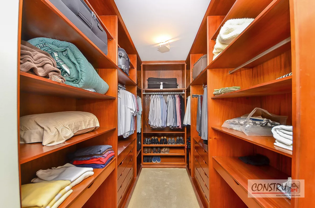 Apartamento no Batel de 346 m² com 4 quartos