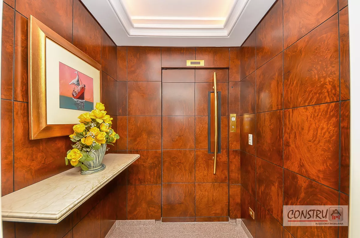 Apartamento no Batel de 346 m² com 4 quartos