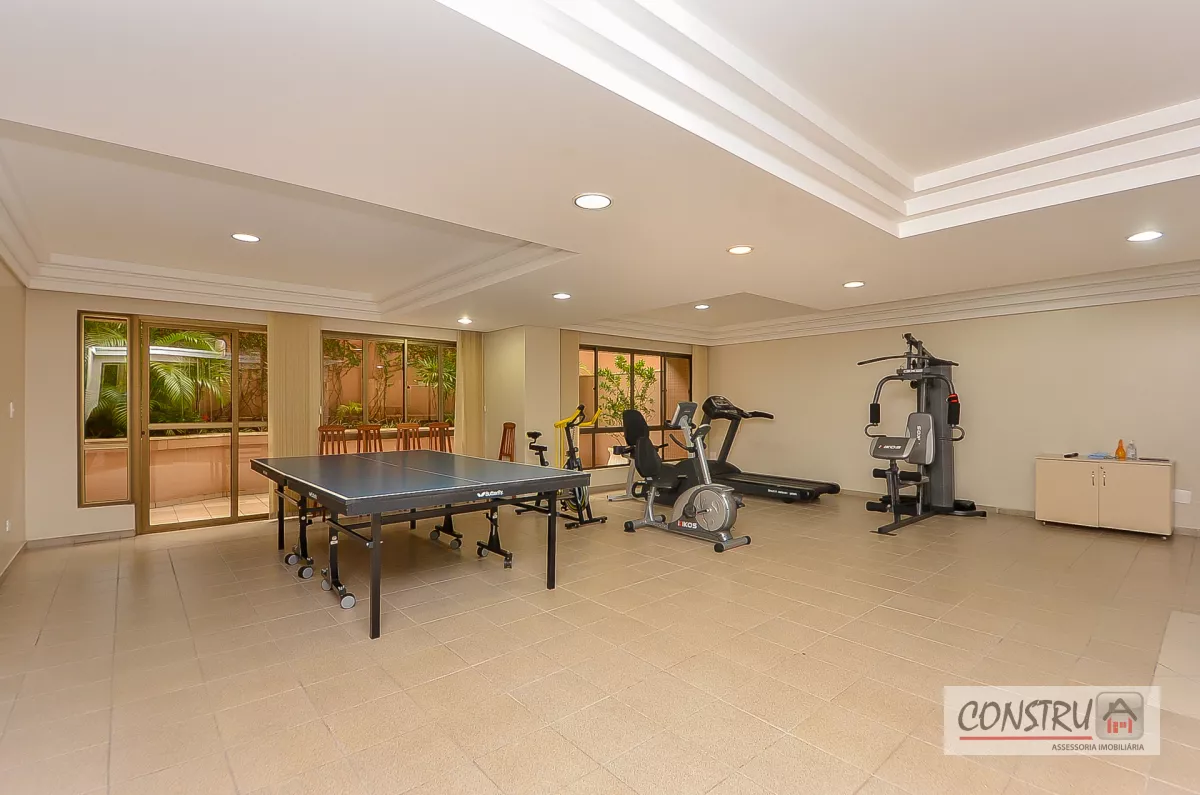 Apartamento no Batel de 346 m² com 4 quartos