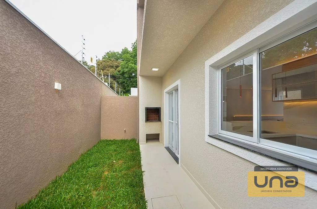 Sobrado com 3 dormitórios à venda, 112 m² por R$ 780.000,00 - Campo Comprido - Curitiba/PR