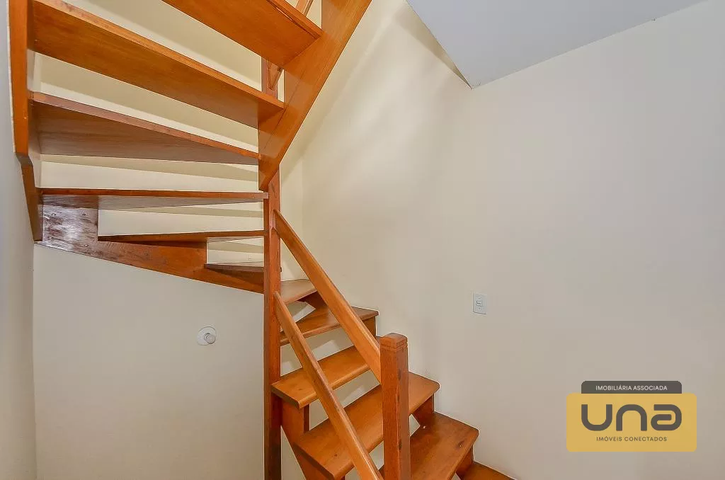 Sobrado 248m² c/ 4 suítes, 4 garagens cobertas por R$ 1.150.000 - estuda-se 50% do valor em imóvel como parte de pagamento - Bairro Campina Siqueira