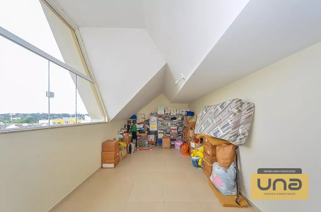 Sobrado 248m² c/ 4 suítes, 4 garagens cobertas por R$ 1.150.000 - estuda-se 50% do valor em imóvel como parte de pagamento - Bairro Campina Siqueira