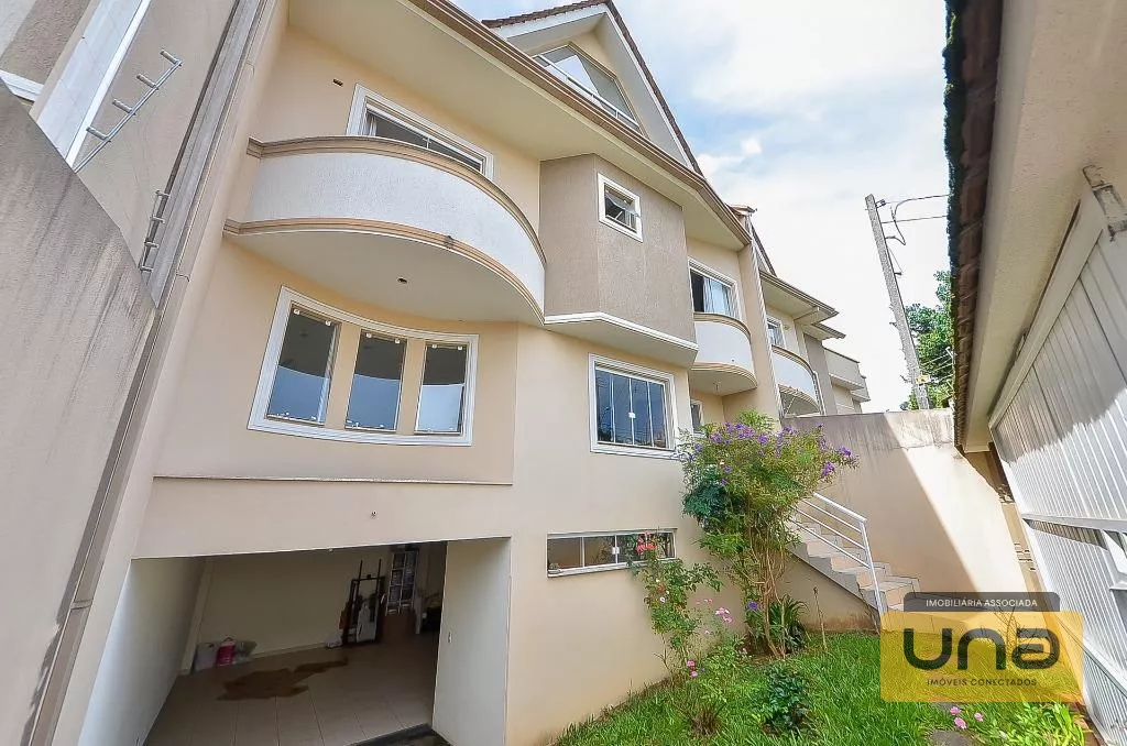 Sobrado 248m² c/ 4 suítes, 4 garagens cobertas por R$ 1.150.000 - estuda-se 50% do valor em imóvel como parte de pagamento - Bairro Campina Siqueira