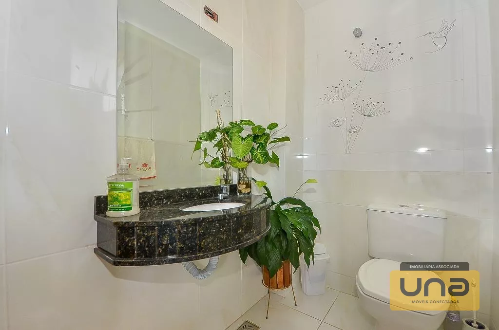 Sobrado 248m² c/ 4 suítes, 4 garagens cobertas por R$ 1.150.000 - estuda-se 50% do valor em imóvel como parte de pagamento - Bairro Campina Siqueira