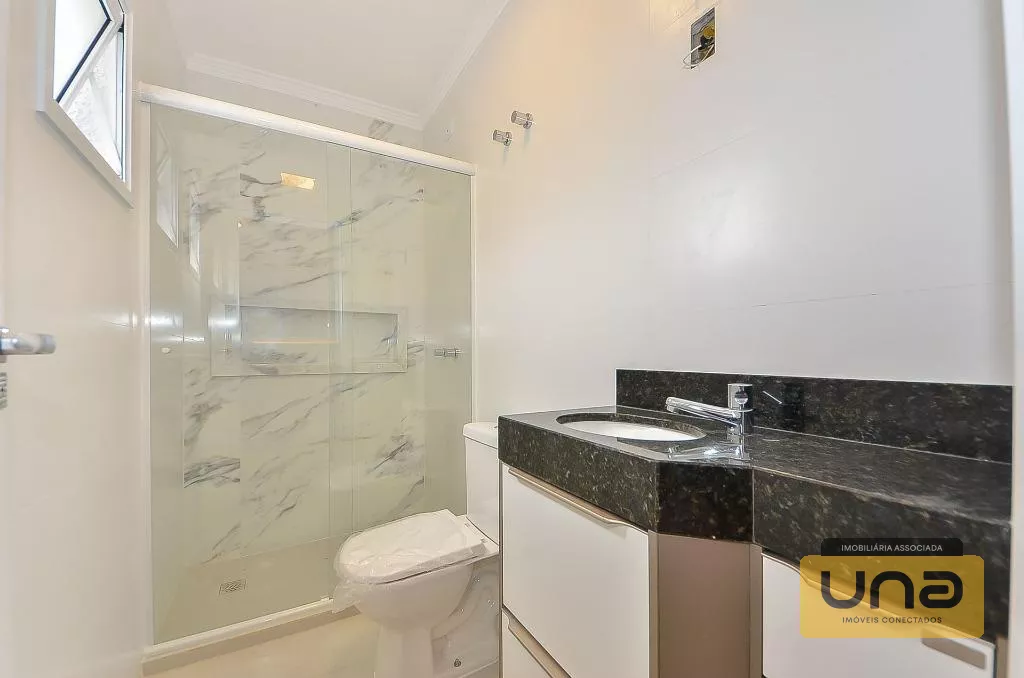 Sobrado novo, pronto p/ morar, c/3 garagens, pontos p/ ar condicionado, churrasqueira, 3 quartos (suíte) 112 m²-R$ 750.000-Cotolengo/Campo Comprido
