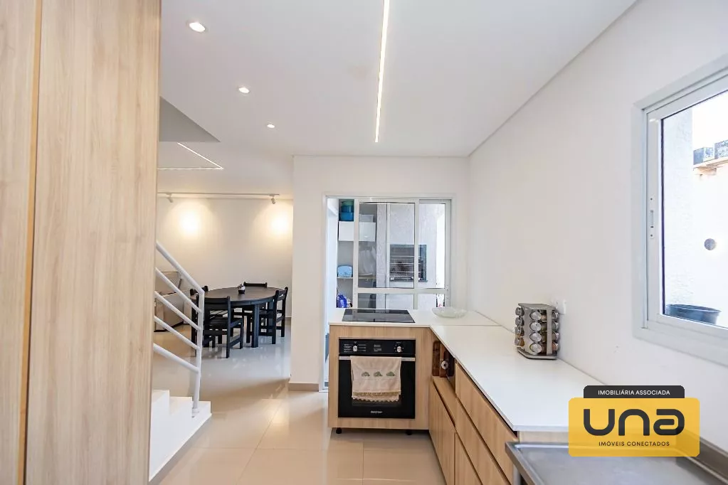 Sobrado com 3 dormitórios à venda, 120 m² por R$ 848.000,00 - Fazendinha - Curitiba/PR