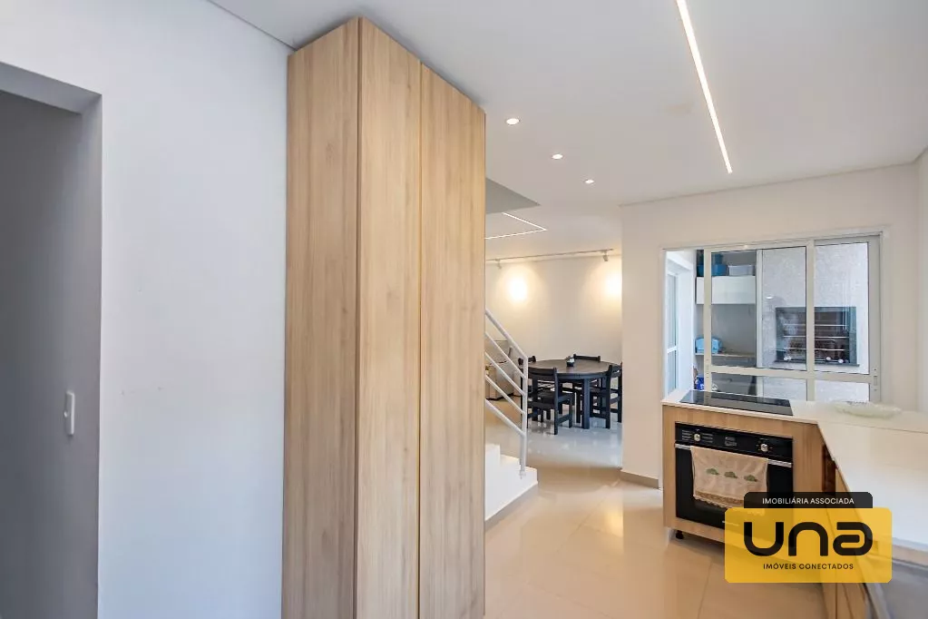 Sobrado com 3 dormitórios à venda, 120 m² por R$ 848.000,00 - Fazendinha - Curitiba/PR