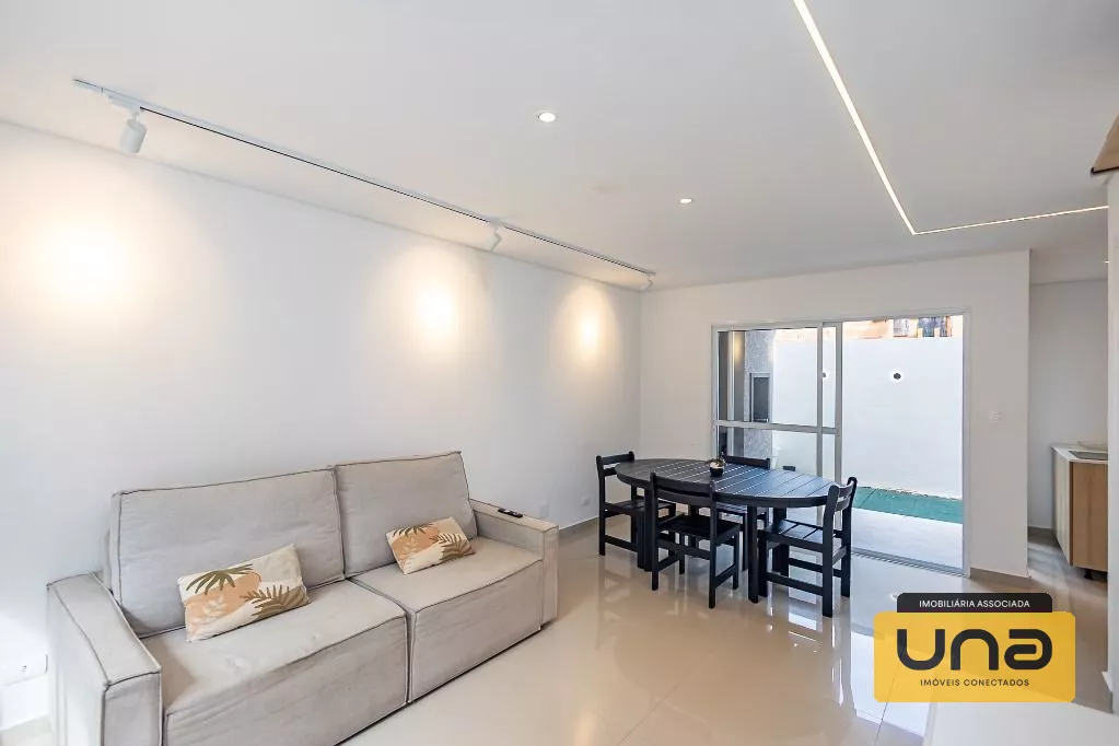 Sobrado com 3 dormitórios à venda, 120 m² por R$ 848.000,00 - Fazendinha - Curitiba/PR