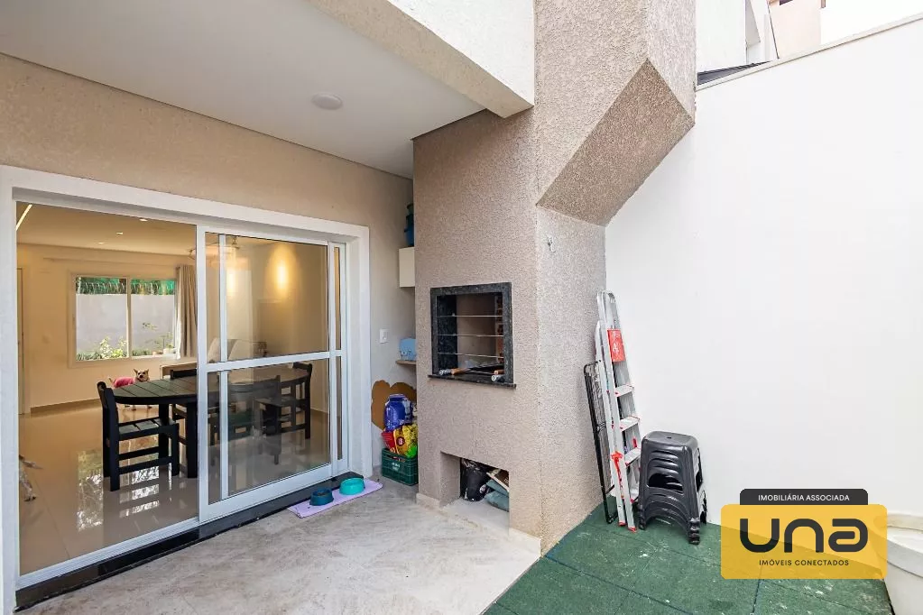 Sobrado com 3 dormitórios à venda, 120 m² por R$ 848.000,00 - Fazendinha - Curitiba/PR