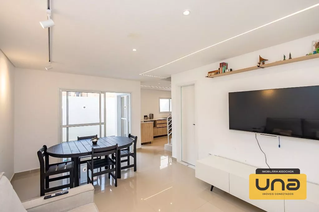 Sobrado com 3 dormitórios à venda, 120 m² por R$ 848.000,00 - Fazendinha - Curitiba/PR