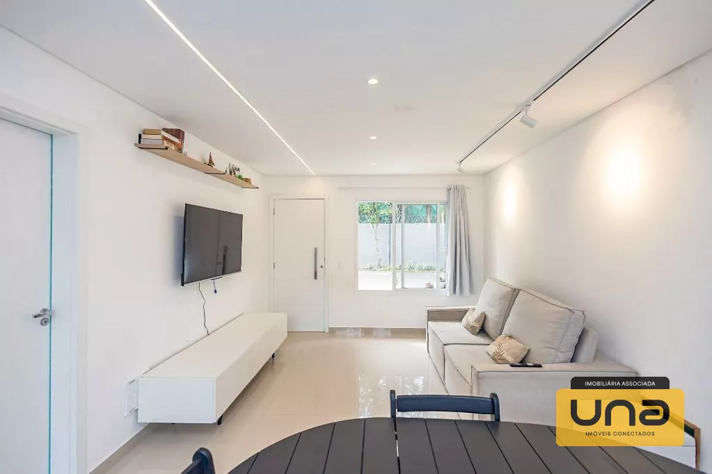 Sobrado com 3 dormitórios à venda, 120 m² por R$ 848.000,00 - Fazendinha - Curitiba/PR