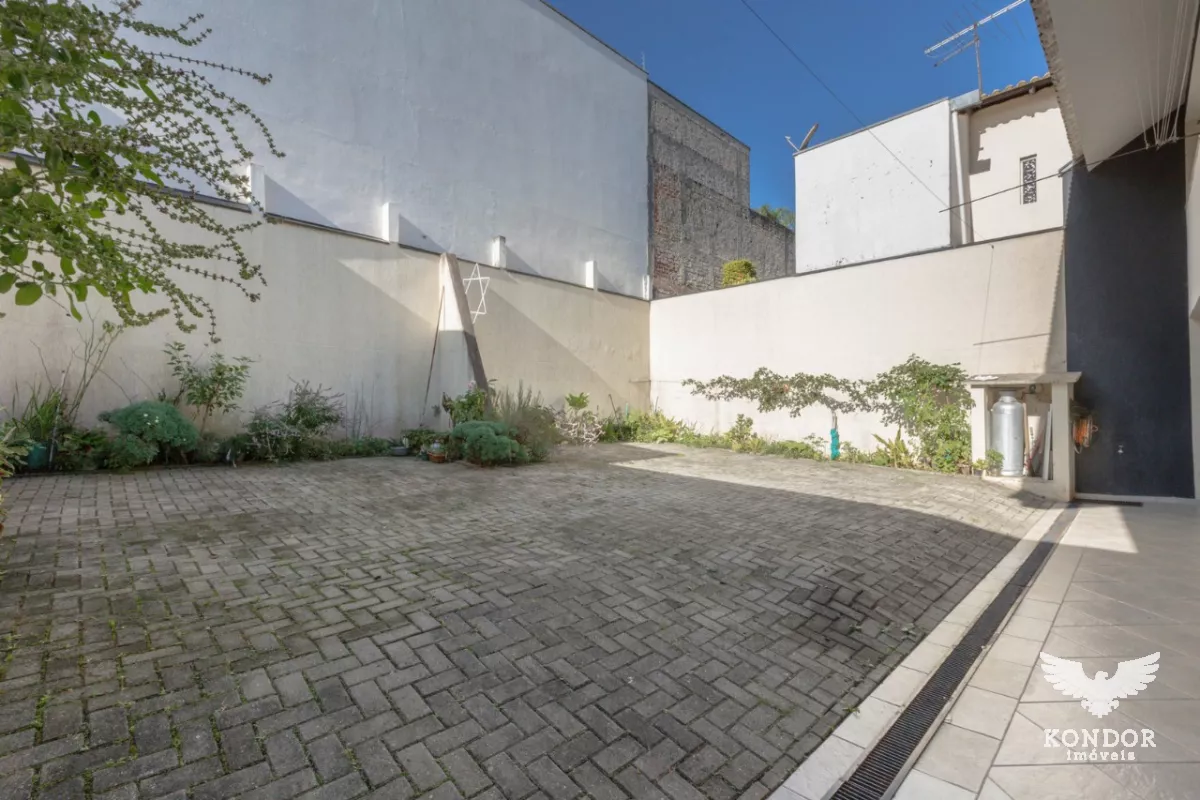 Sobrado no SÃO BRAZ com 416,00 m²