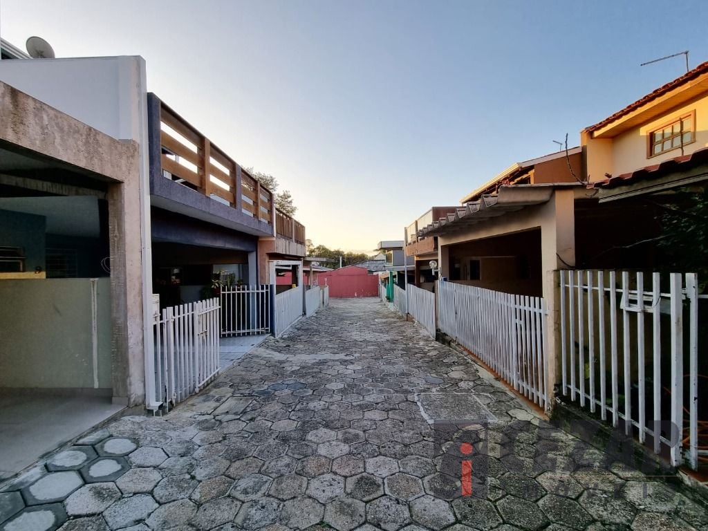 Sobrado com 3 dormitórios à venda, 80 m² por R$ 360.000,00 - Bairro Alto - Curitiba/PR