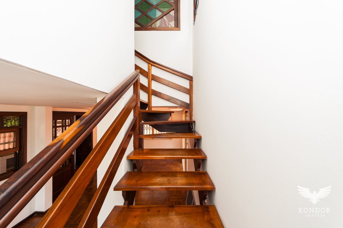 Sobrado no Orleans de 130,00 m² com 3 quartos - 94674.001-KD