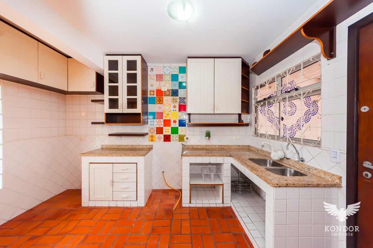 Sobrado no Orleans de 130,00 m² com 3 quartos - 94674.001-KD