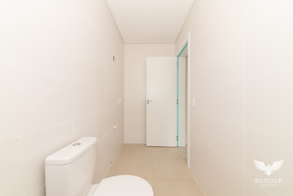 Sobrado em SANTA FELICIDADE com 188m²