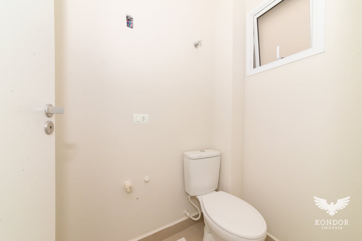 Sobrado em SANTA FELICIDADE com 188m²