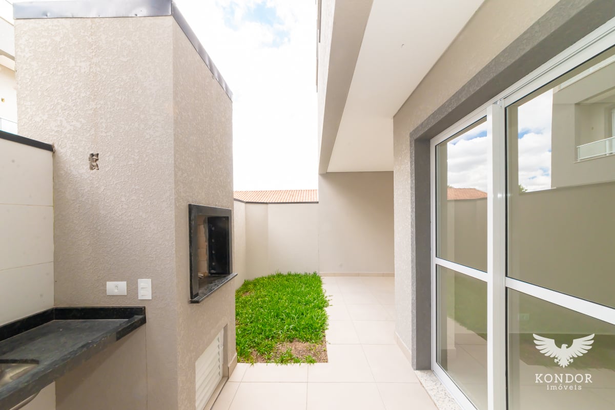 Sobrado em SANTA FELICIDADE com 188m²