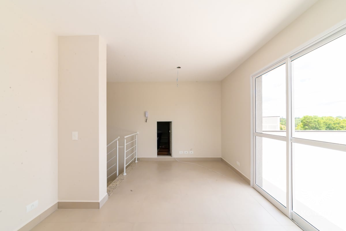 Sobrado em SANTA FELICIDADE com 188m²