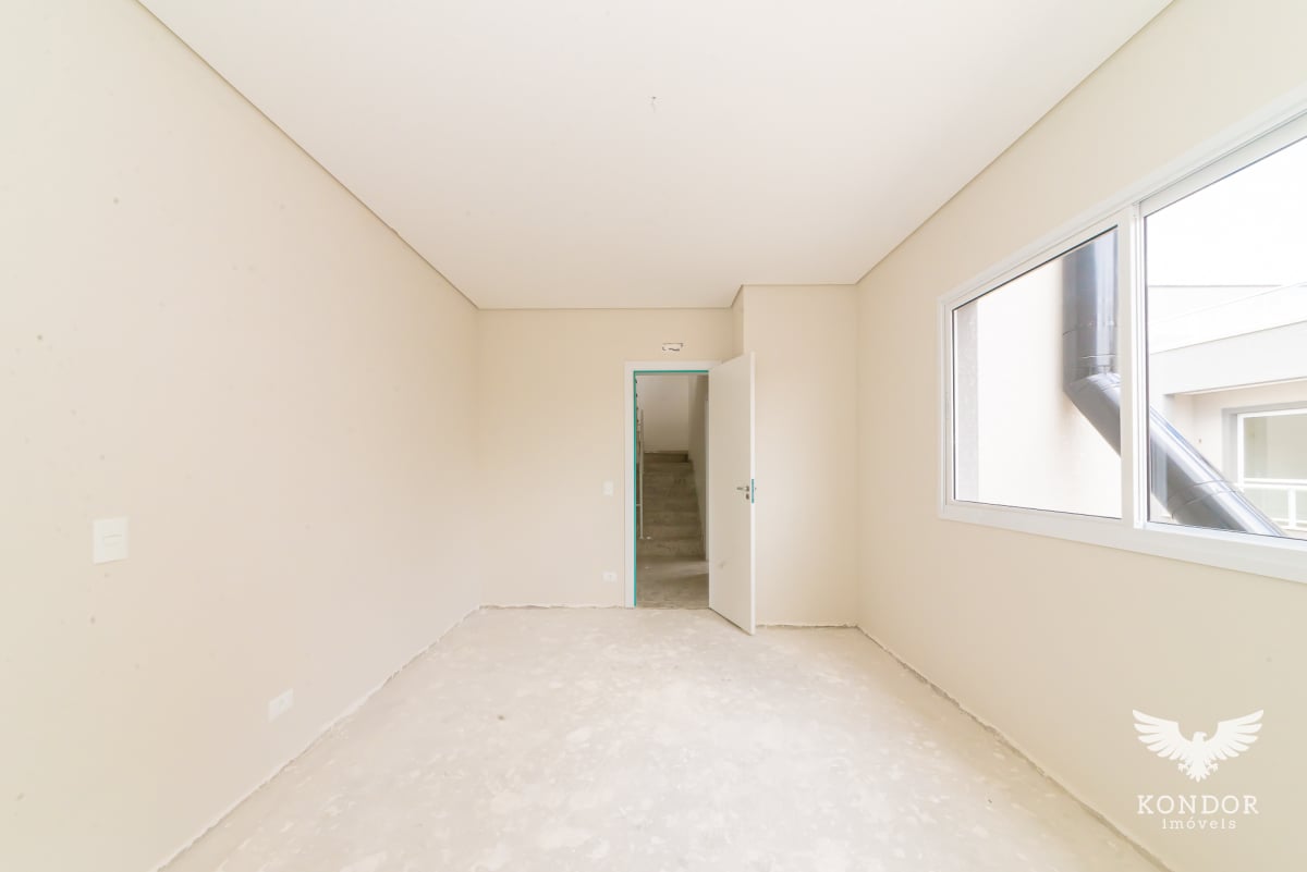 Sobrado em SANTA FELICIDADE com 188m²