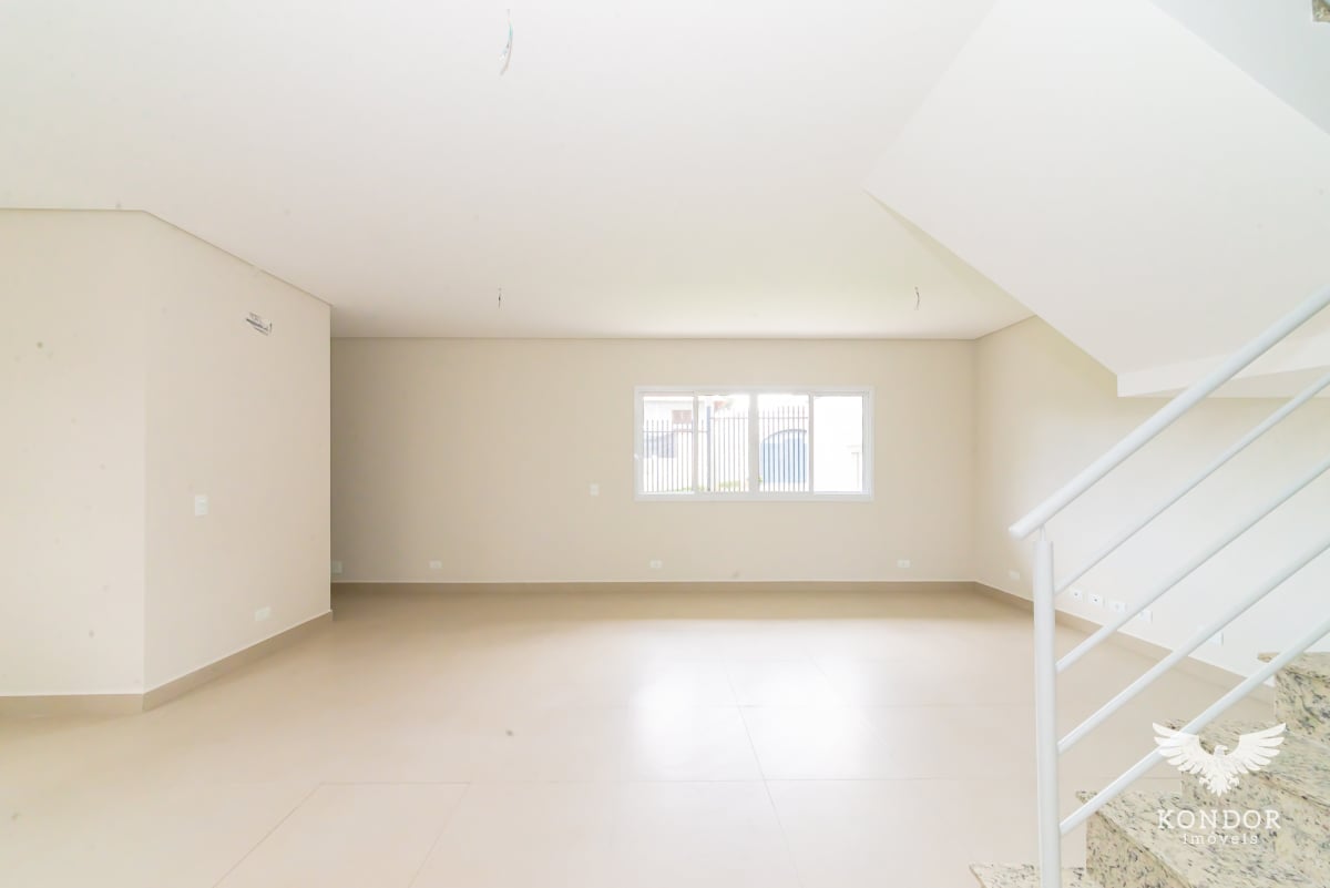 Sobrado em SANTA FELICIDADE com 188m²