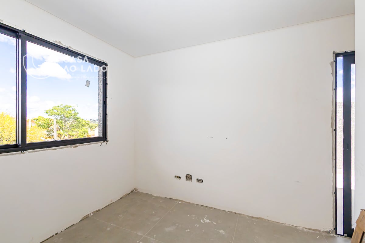 Sobrado 198m² com 3 quartos no Bacacheri - Curitiba/PR
