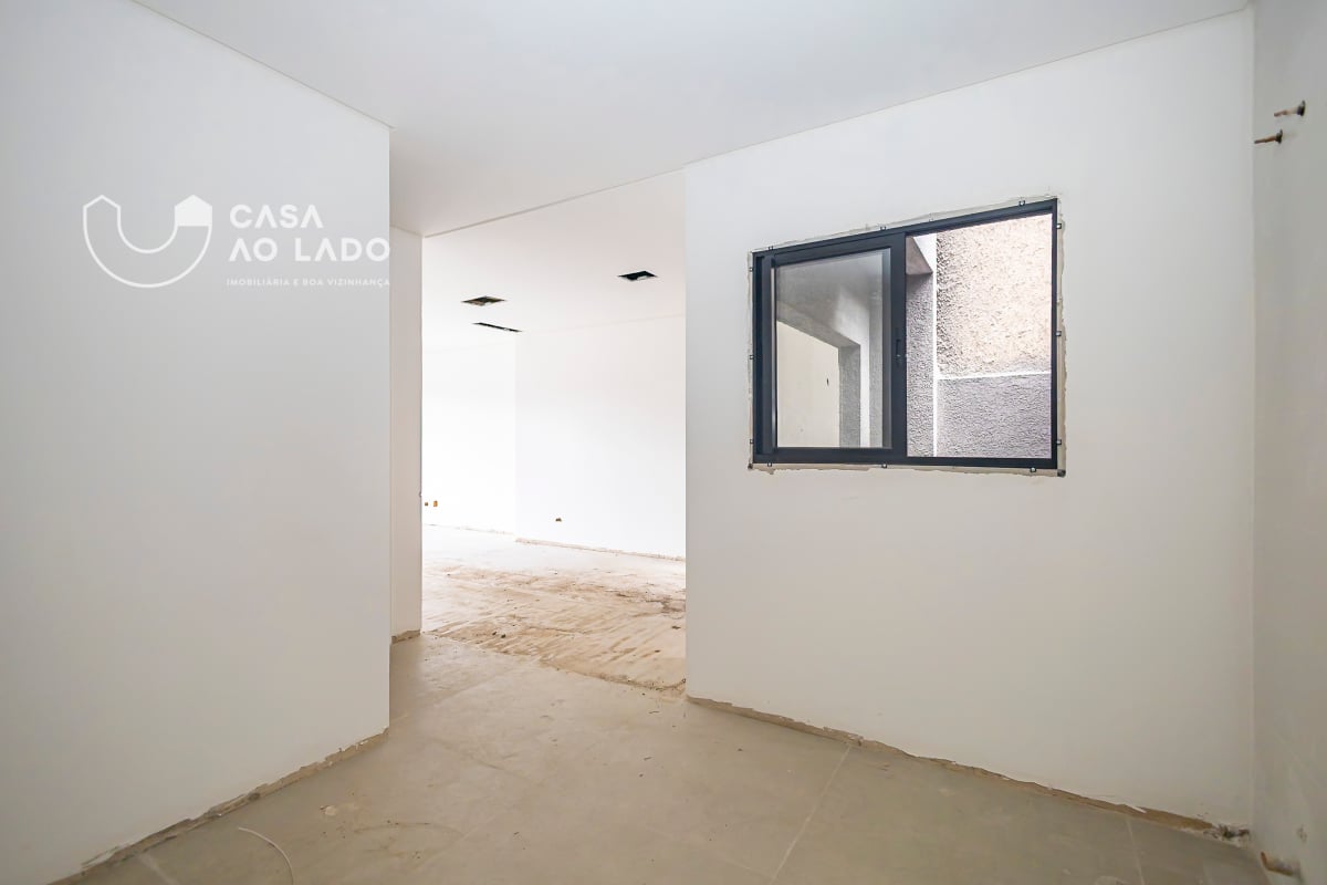 Sobrado 198m² com 3 quartos no Bacacheri - Curitiba/PR