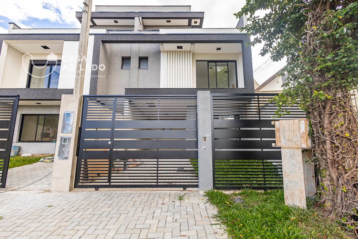 Sobrado 198m² com 3 quartos no Bacacheri - Curitiba/PR