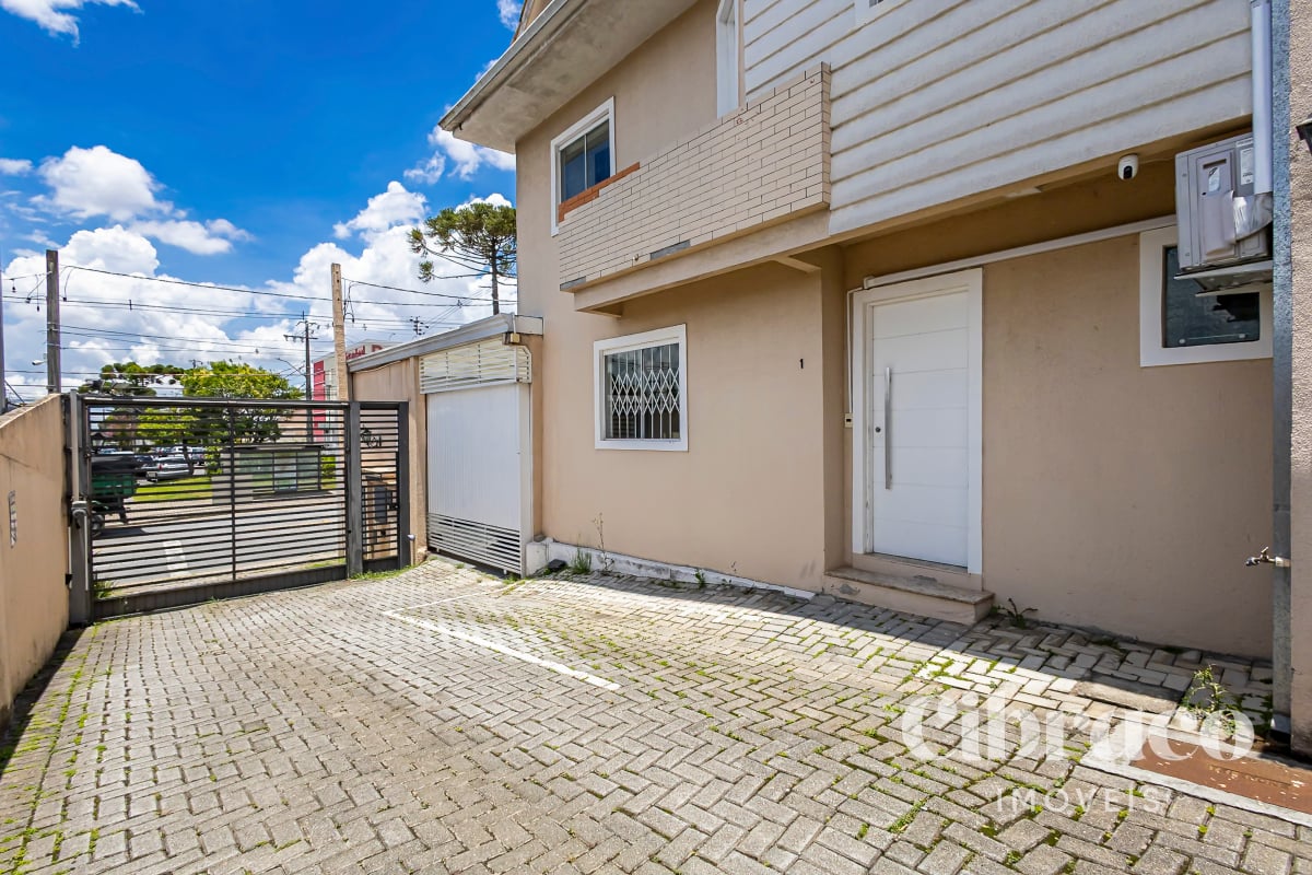 Sobrado à venda com 3 Quartos no Jardim Social