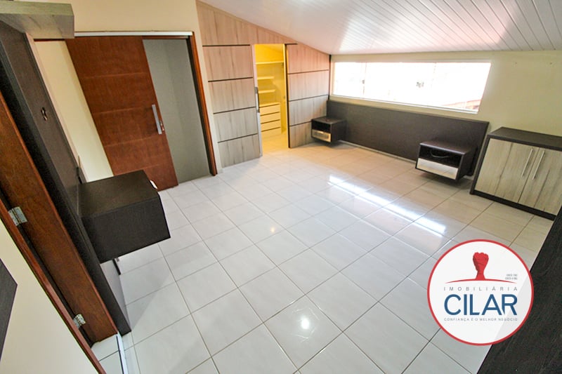 Casa espaçosa com 3 quartos, suíte e churrasqueira no São Pedro, SJP