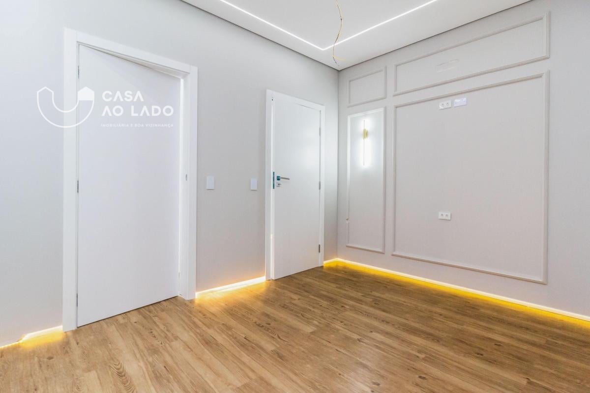 Casa nova com 4 vagas, hidromassagem, espaço gourmet, suíte com closet e home office no Umbará, Curitiba