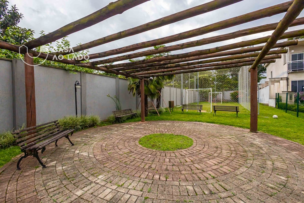 Casa nova com 4 vagas, hidromassagem, espaço gourmet, suíte com closet e home office no Umbará, Curitiba