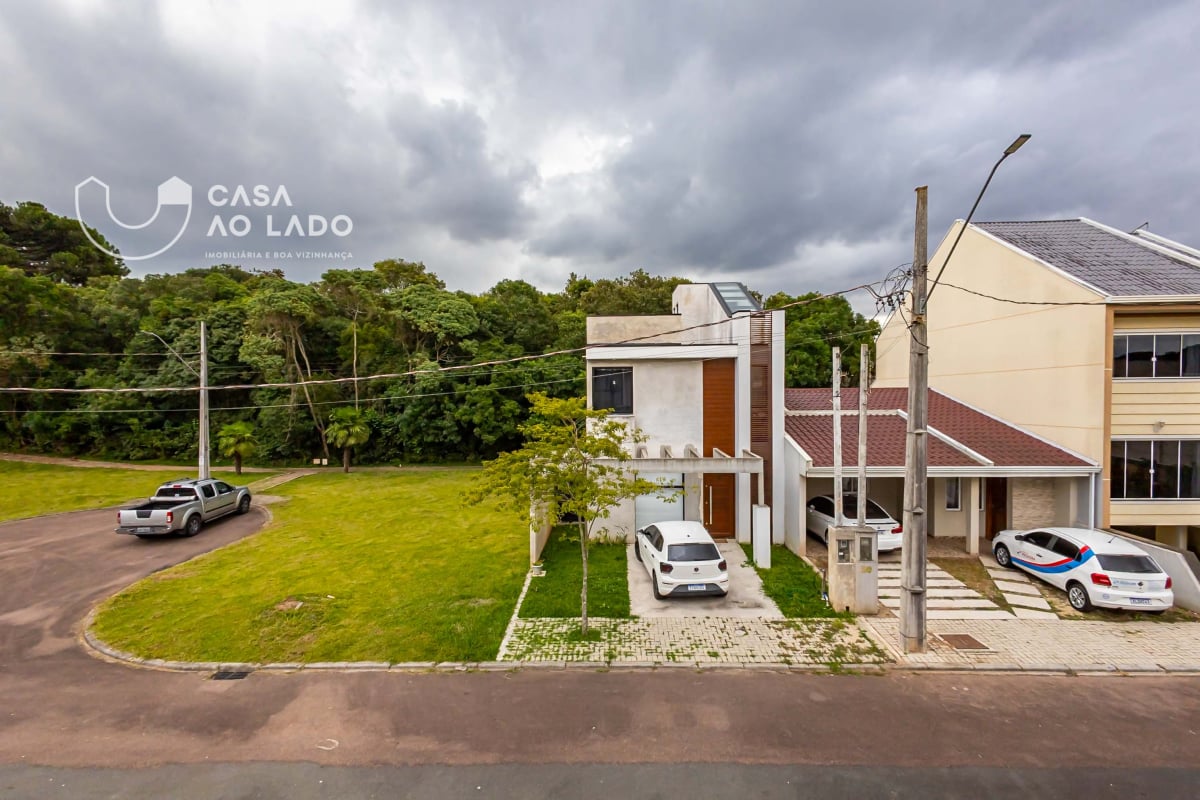 Casa nova com 4 vagas, hidromassagem, espaço gourmet, suíte com closet e home office no Umbará, Curitiba