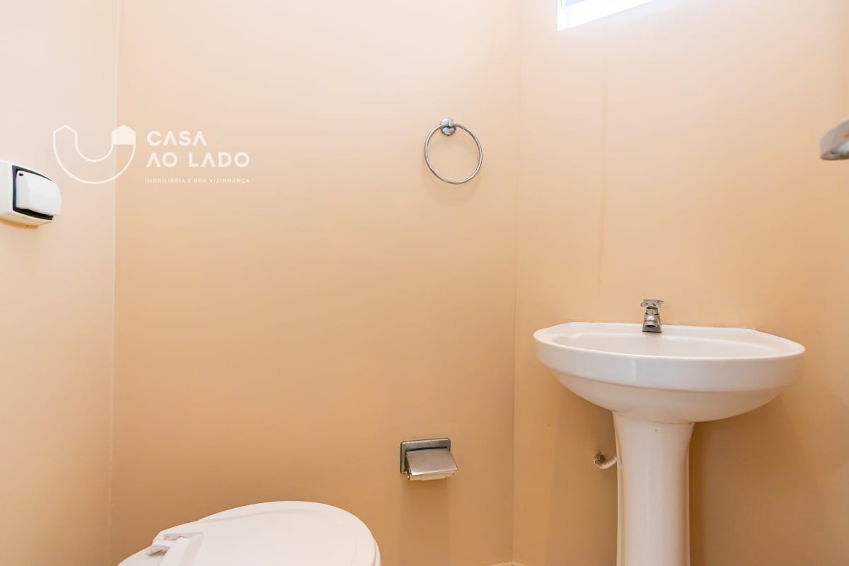 Sobrado 80m² com 3 quartos no Guaíra - Curitiba/PR