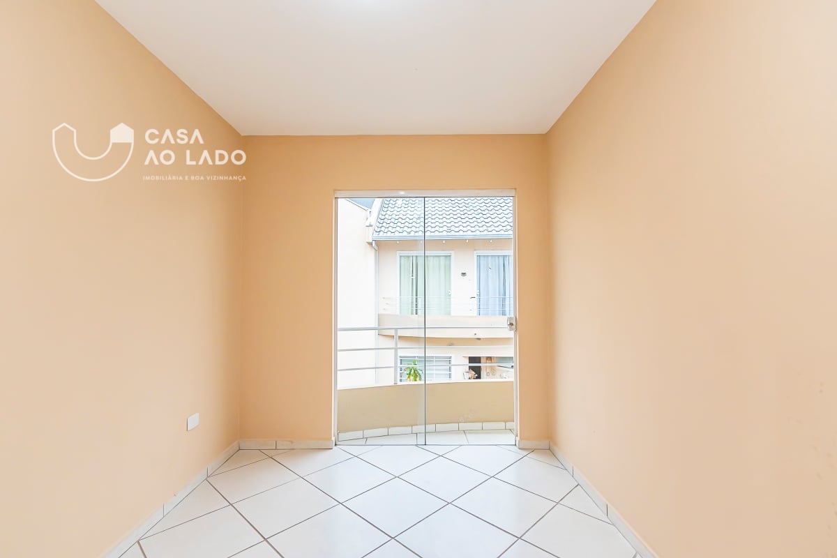 Sobrado 80m² com 3 quartos no Guaíra - Curitiba/PR