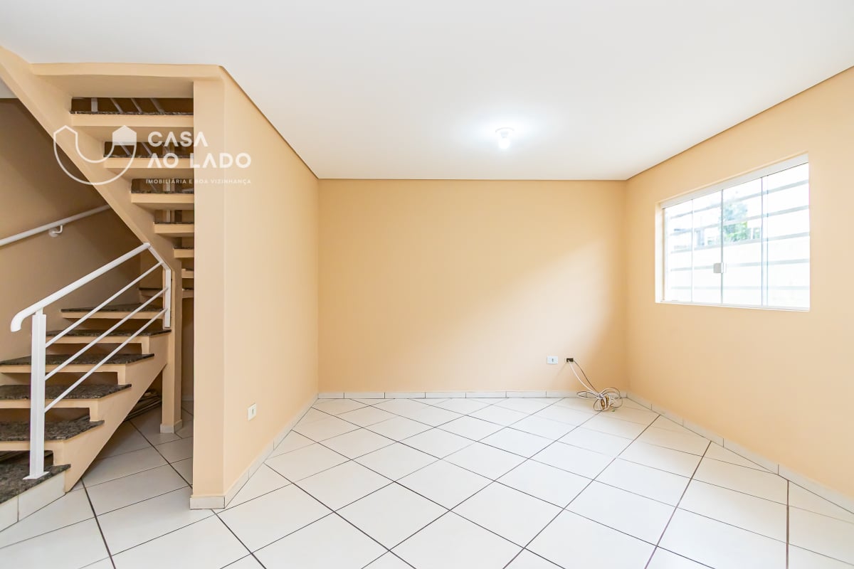 Sobrado 80m² com 3 quartos no Guaíra - Curitiba/PR