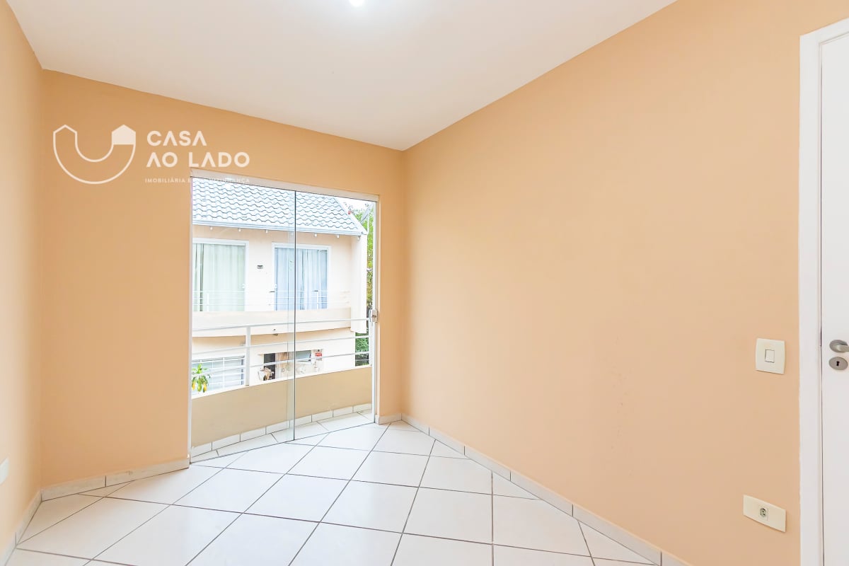 Sobrado 80m² com 3 quartos no Guaíra - Curitiba/PR