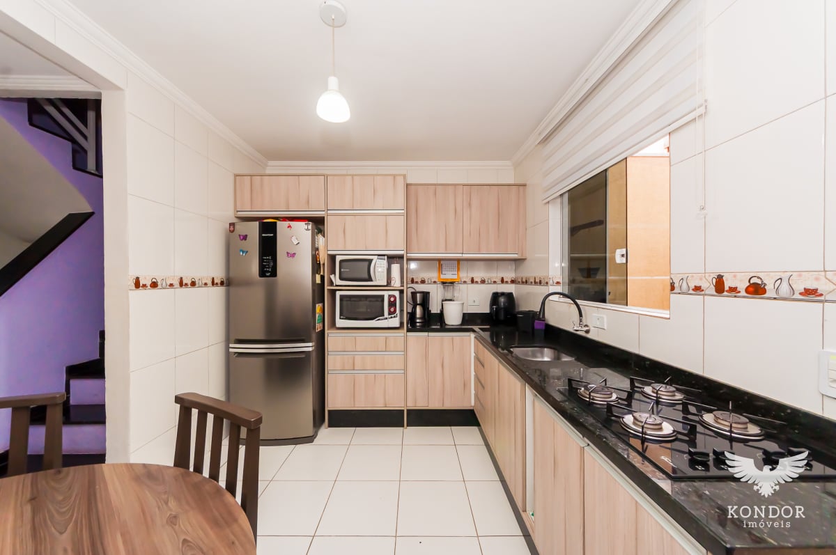 Sobrado na CIDADE INDUSTRIAL com 98m²