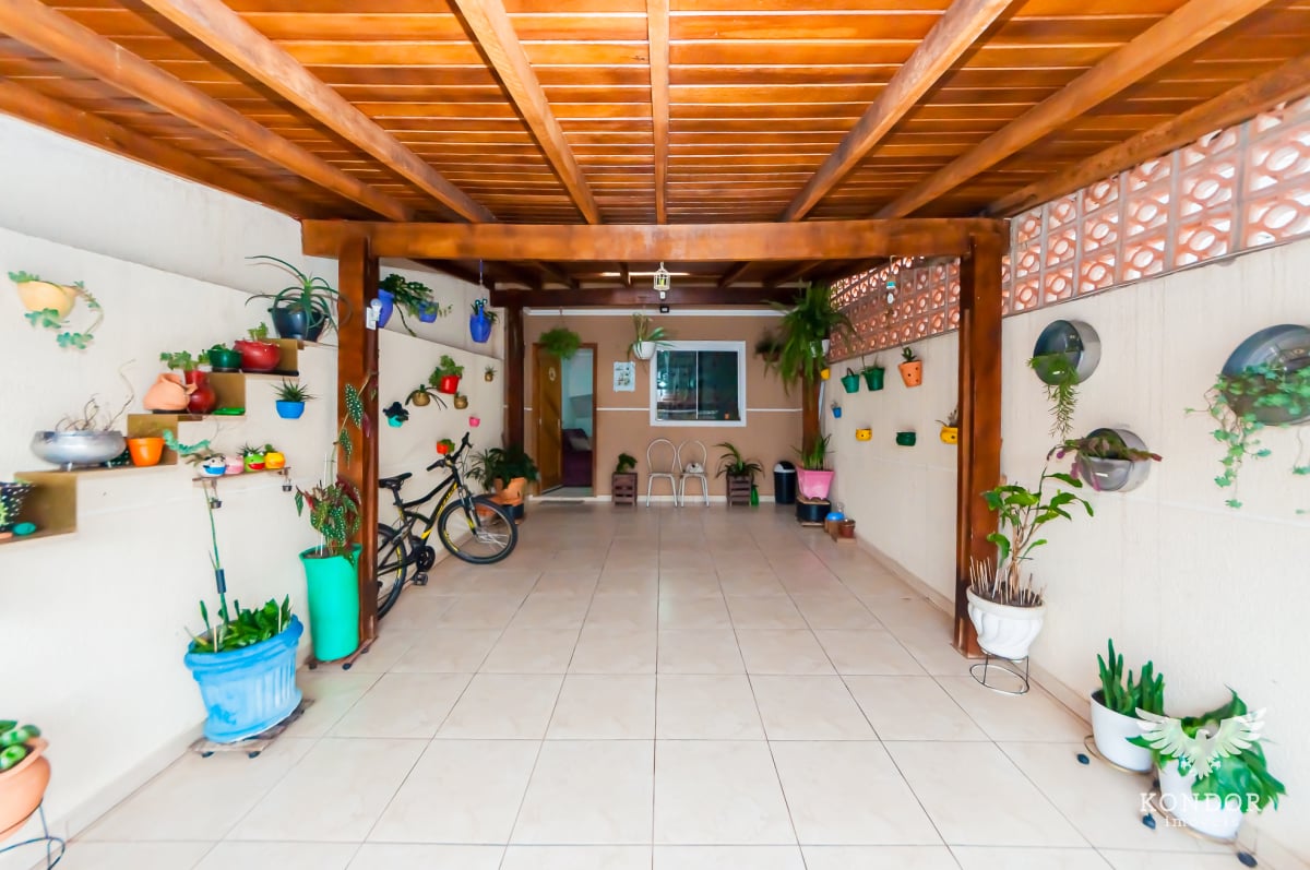 Sobrado na CIDADE INDUSTRIAL com 98m²