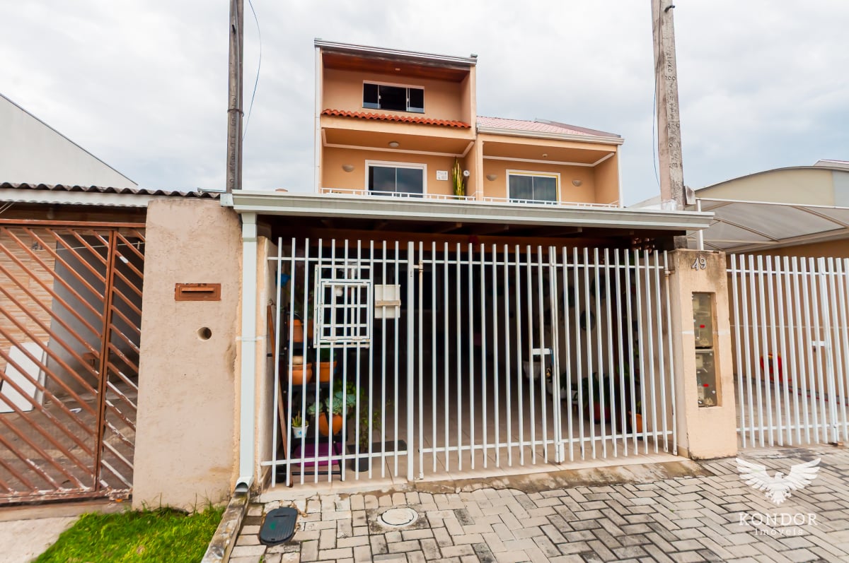 Sobrado na CIDADE INDUSTRIAL com 98m²
