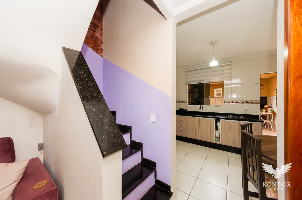 Sobrado na CIDADE INDUSTRIAL com 98m²