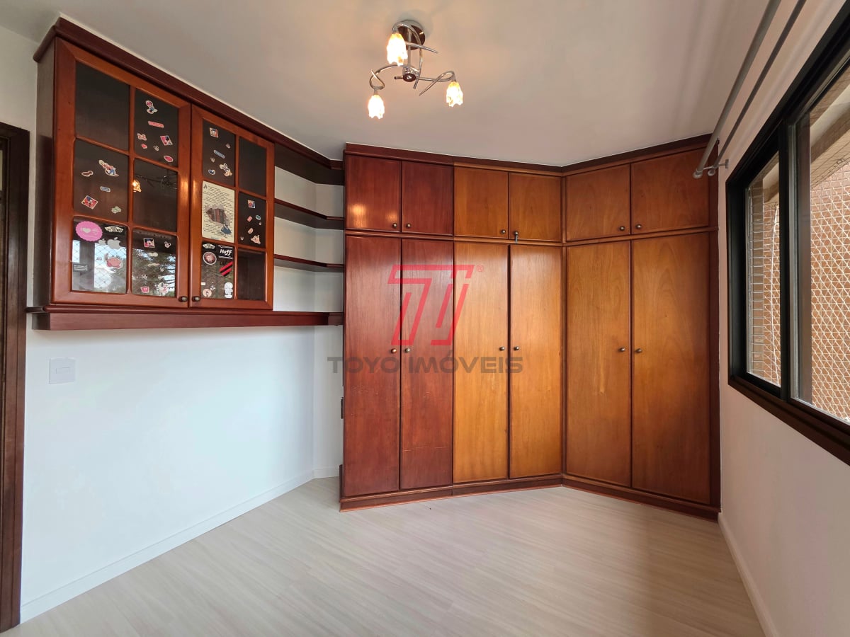 Apartamento com 3 dormitórios à venda com 123,53m² no Ed. Marien, bairro Alto da Glória