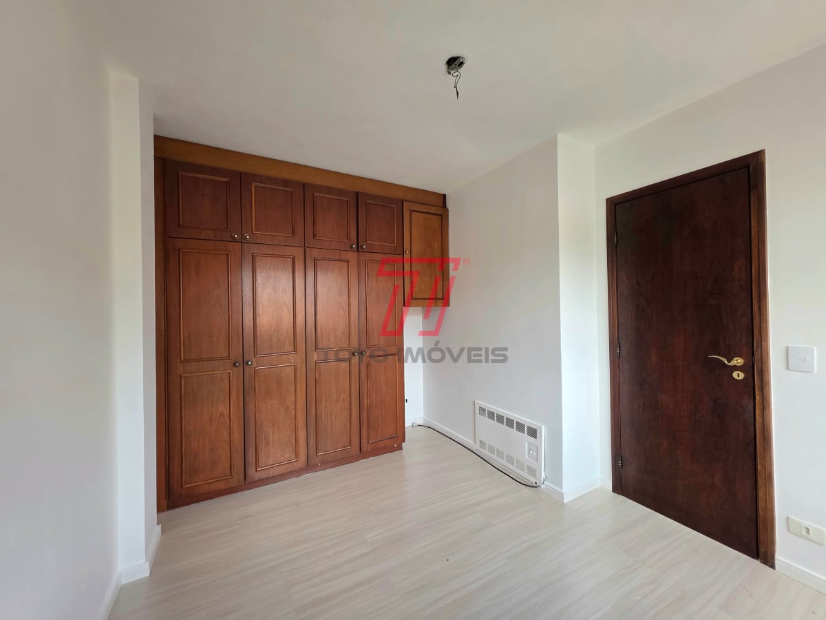 Apartamento com 3 dormitórios à venda com 123,53m² no Ed. Marien, bairro Alto da Glória
