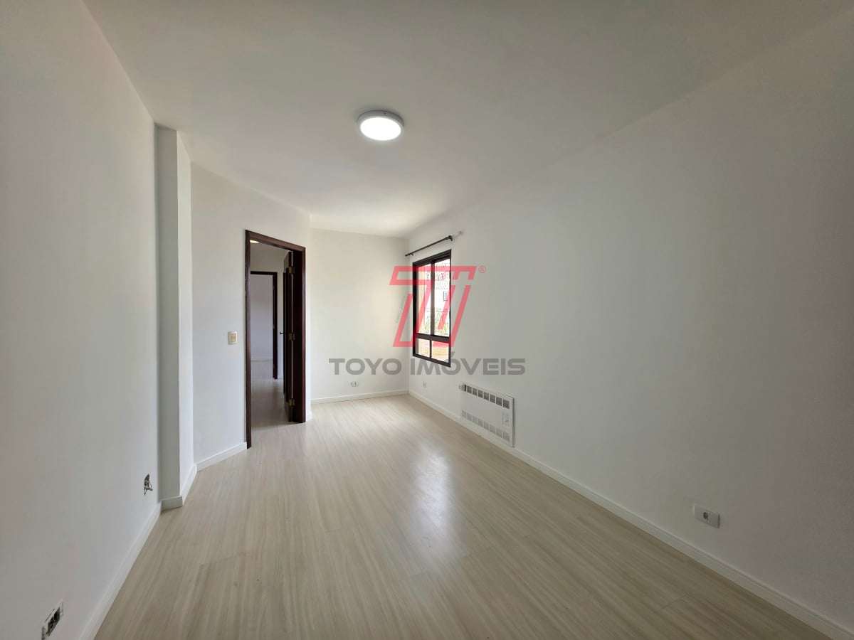 Apartamento com 3 dormitórios à venda com 123,53m² no Ed. Marien, bairro Alto da Glória