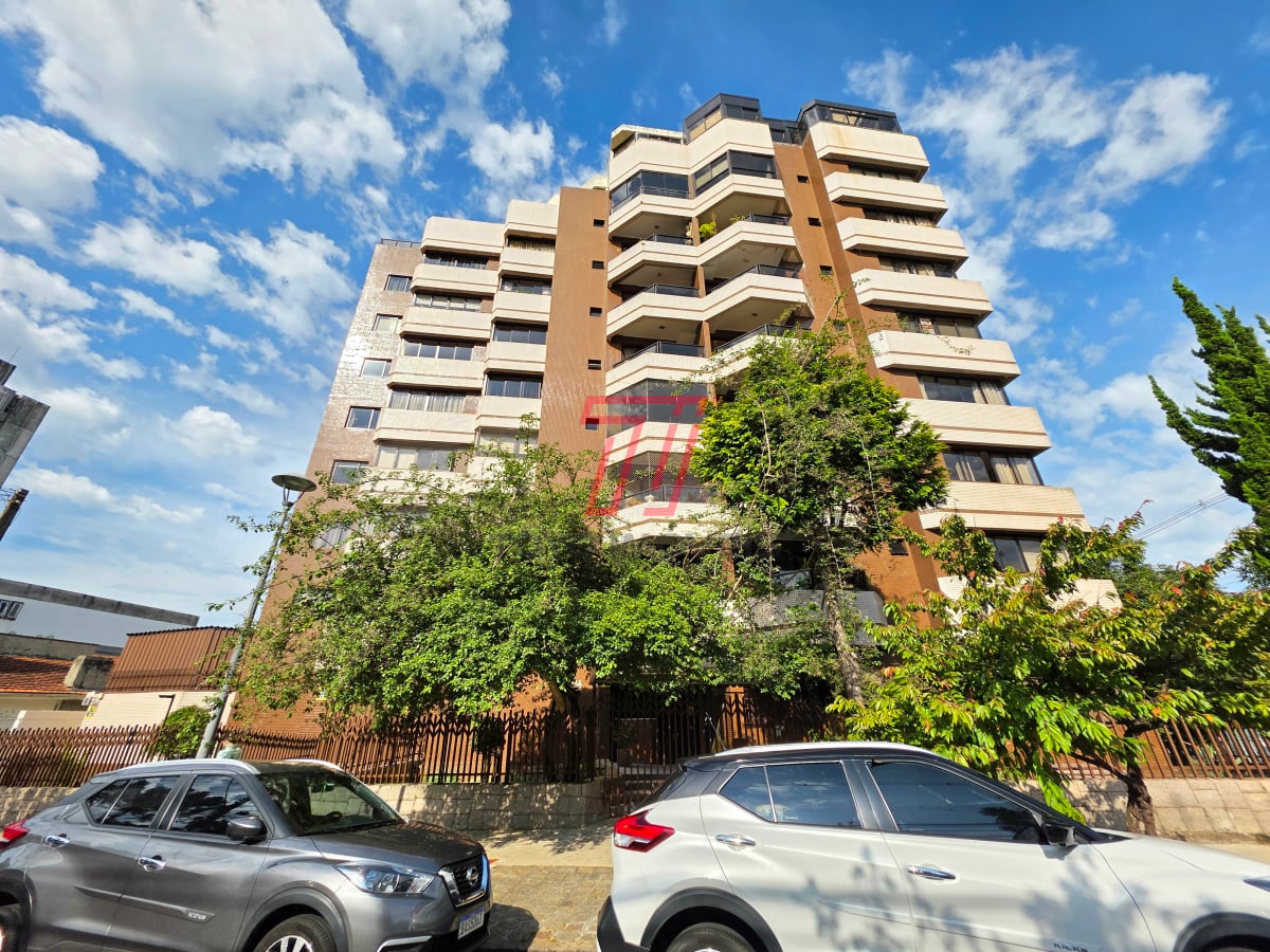 Apartamento com 3 dormitórios à venda com 123,53m² no Ed. Marien, bairro Alto da Glória