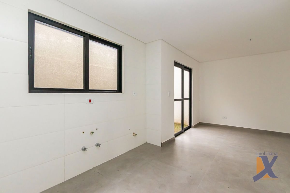 Sobrado com 3 dormitórios à venda, 105 m² por R$ 677.000,00 - Xaxim - Curitiba/PR