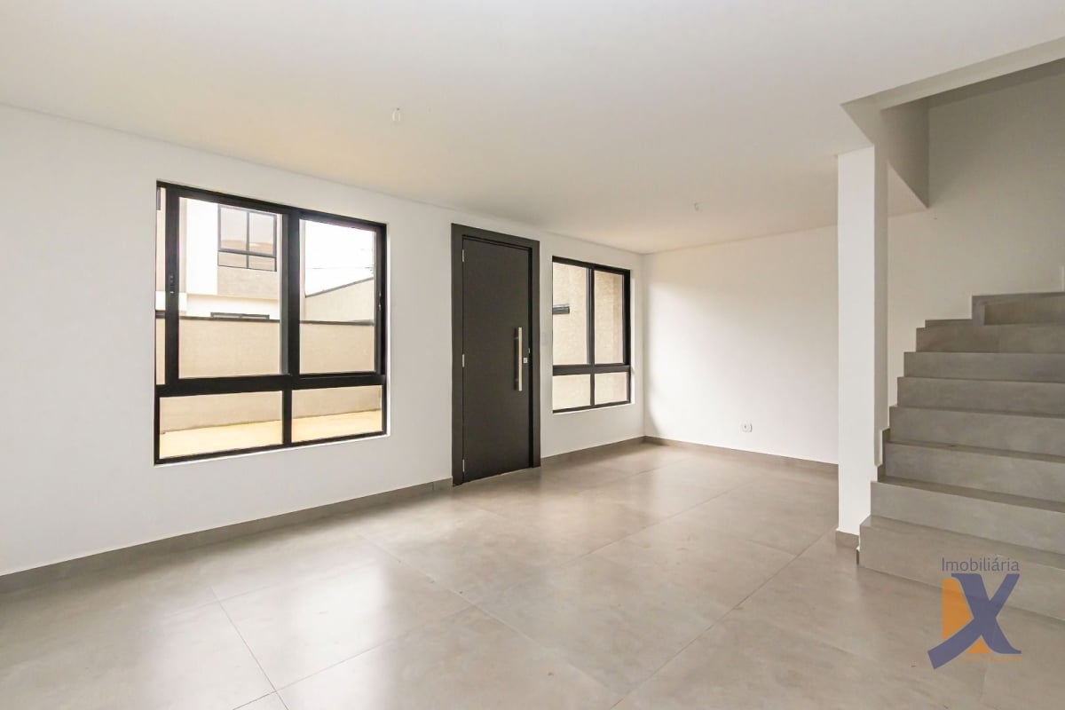 Sobrado com 3 dormitórios à venda, 105 m² por R$ 677.000,00 - Xaxim - Curitiba/PR