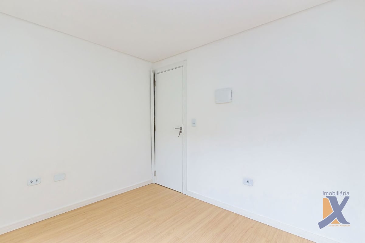 Sobrado com 3 dormitórios à venda, 105 m² por R$ 677.000,00 - Xaxim - Curitiba/PR